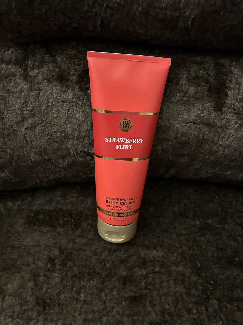 Strawberry Flirt Hydrating Body Cream - Pink Tube